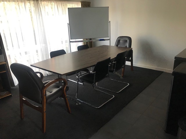 MEETING-ROOM.jpg